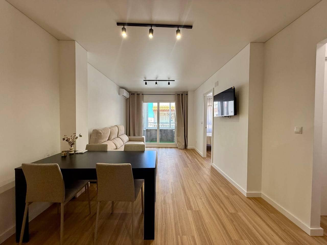 3 bedroom Apartment for sale in Torrevieja - € 209,900 (Ref: 9851761)