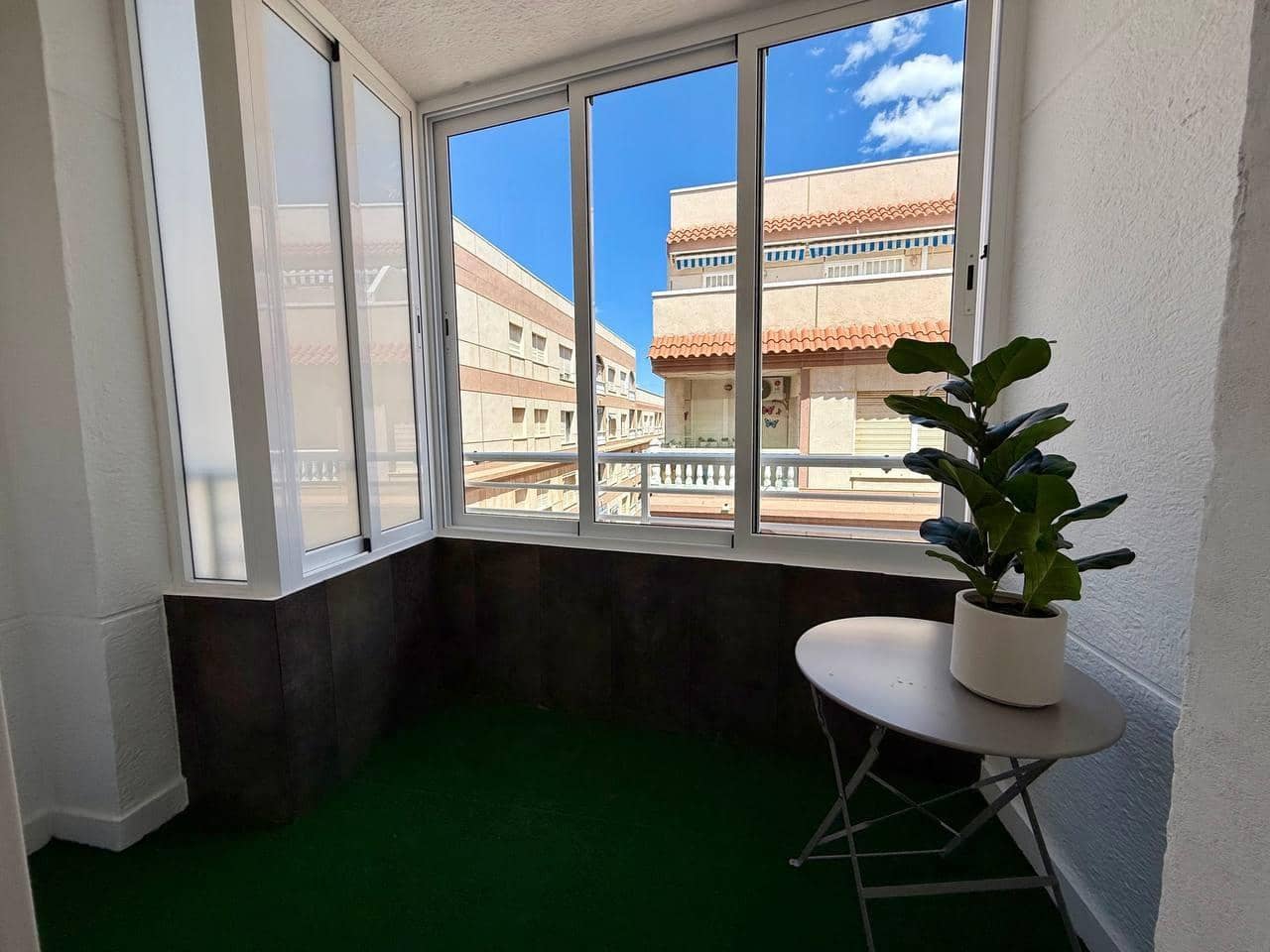 3 bedroom Apartment for sale in Torrevieja - € 209,900 (Ref: 9851761)