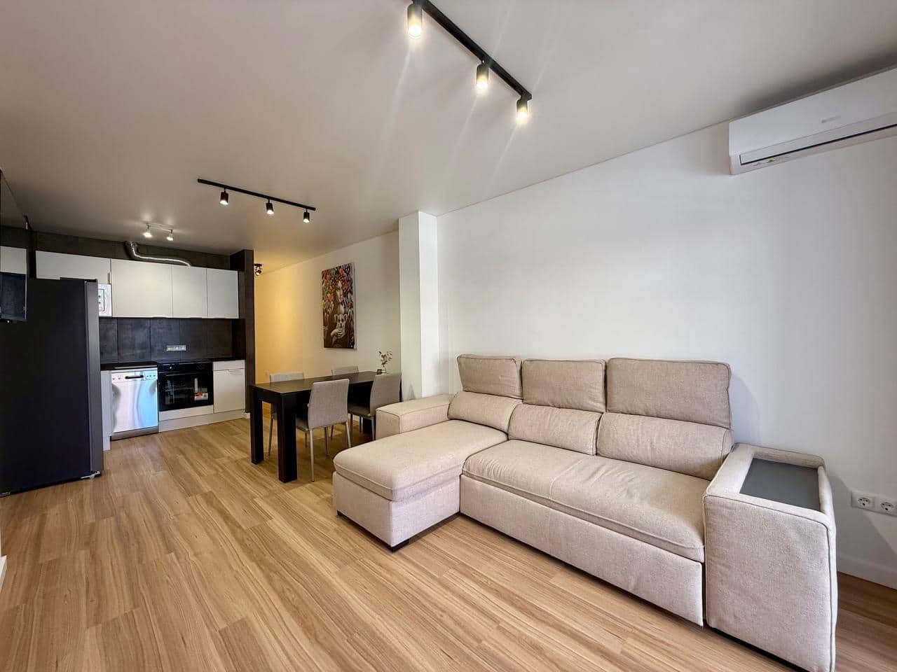 3 bedroom Apartment for sale in Torrevieja - € 209,900 (Ref: 9851761)