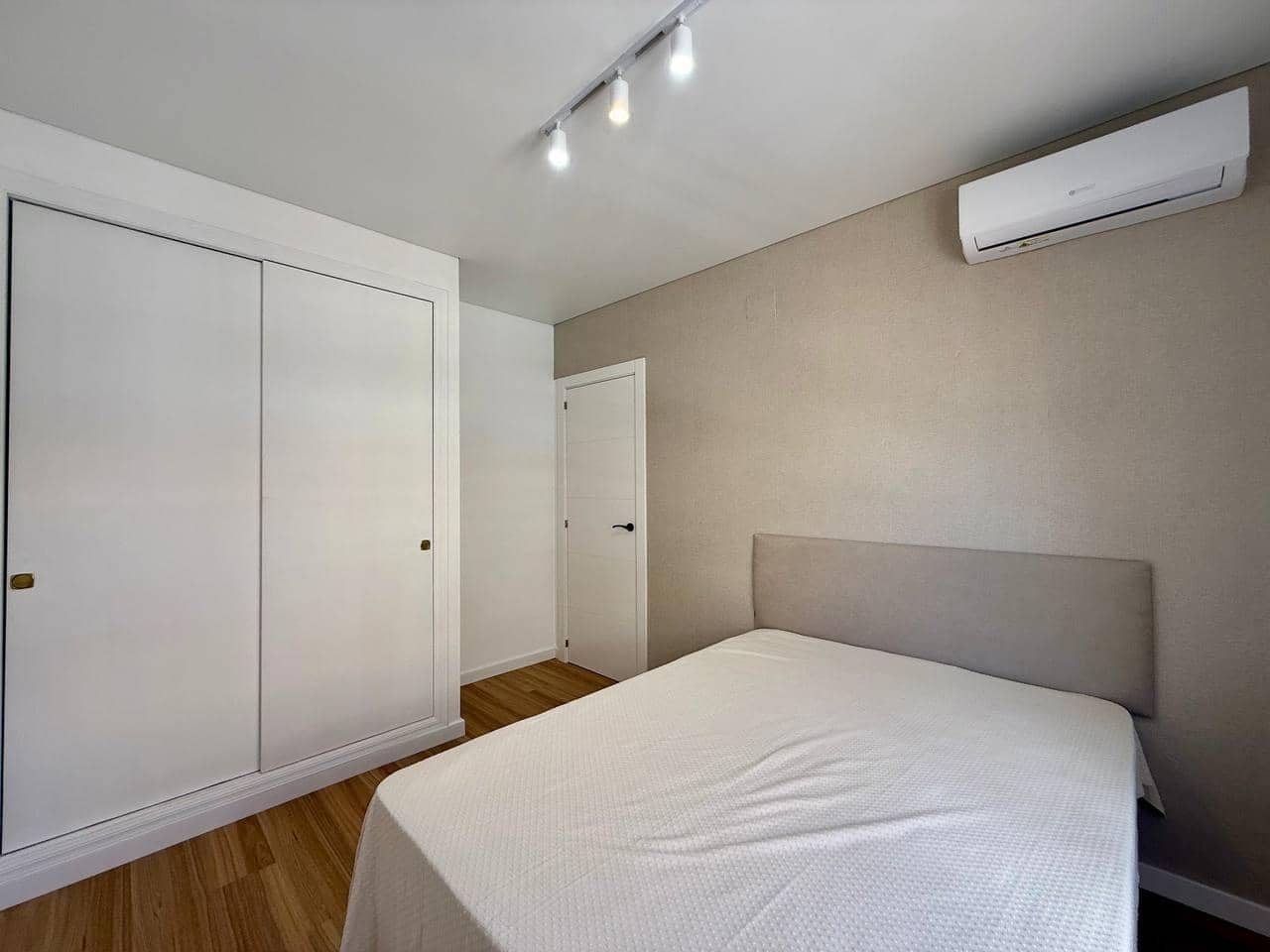 3 bedroom Apartment for sale in Torrevieja - € 209,900 (Ref: 9851761)