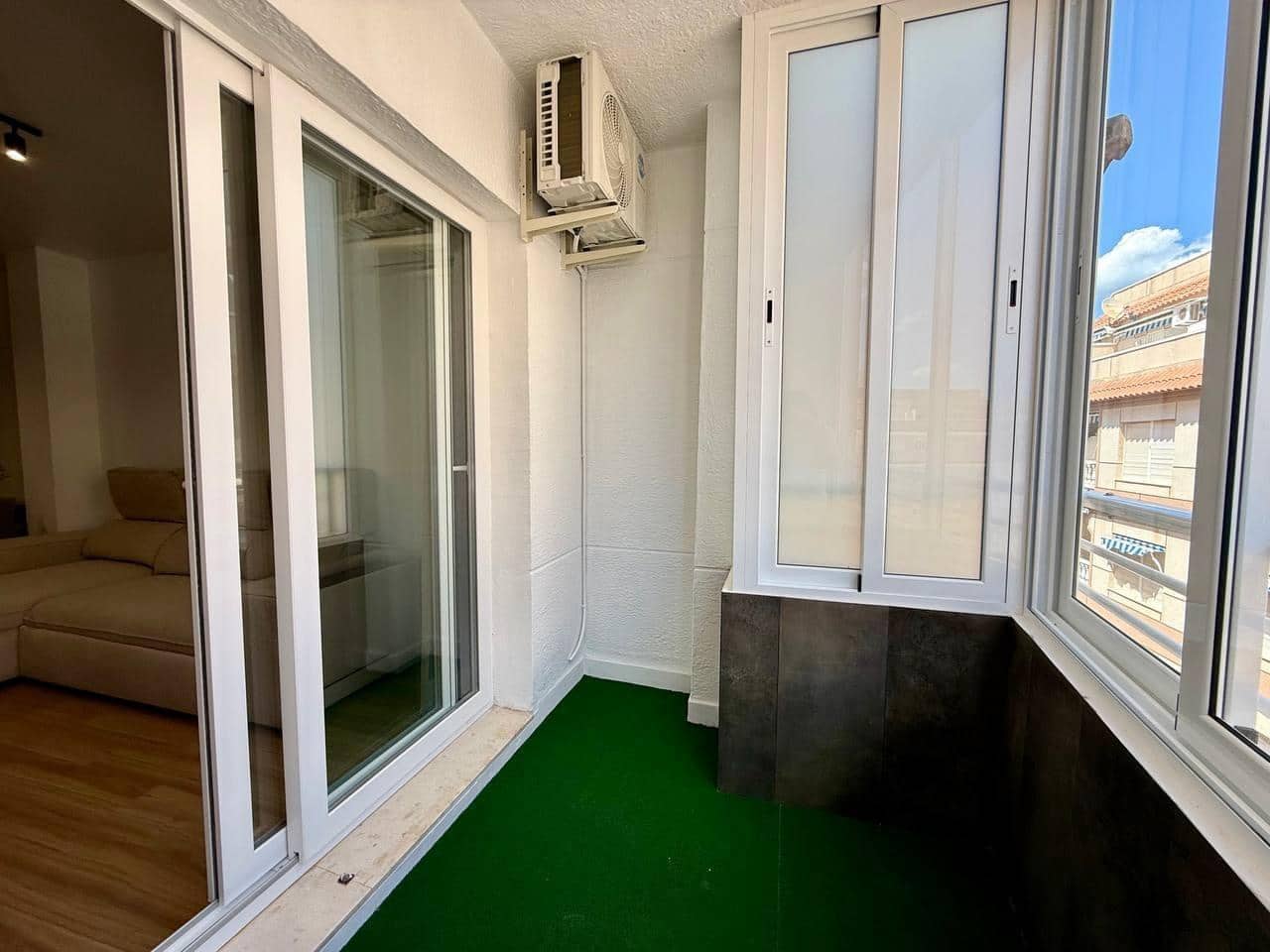 3 bedroom Apartment for sale in Torrevieja - € 209,900 (Ref: 9851761)