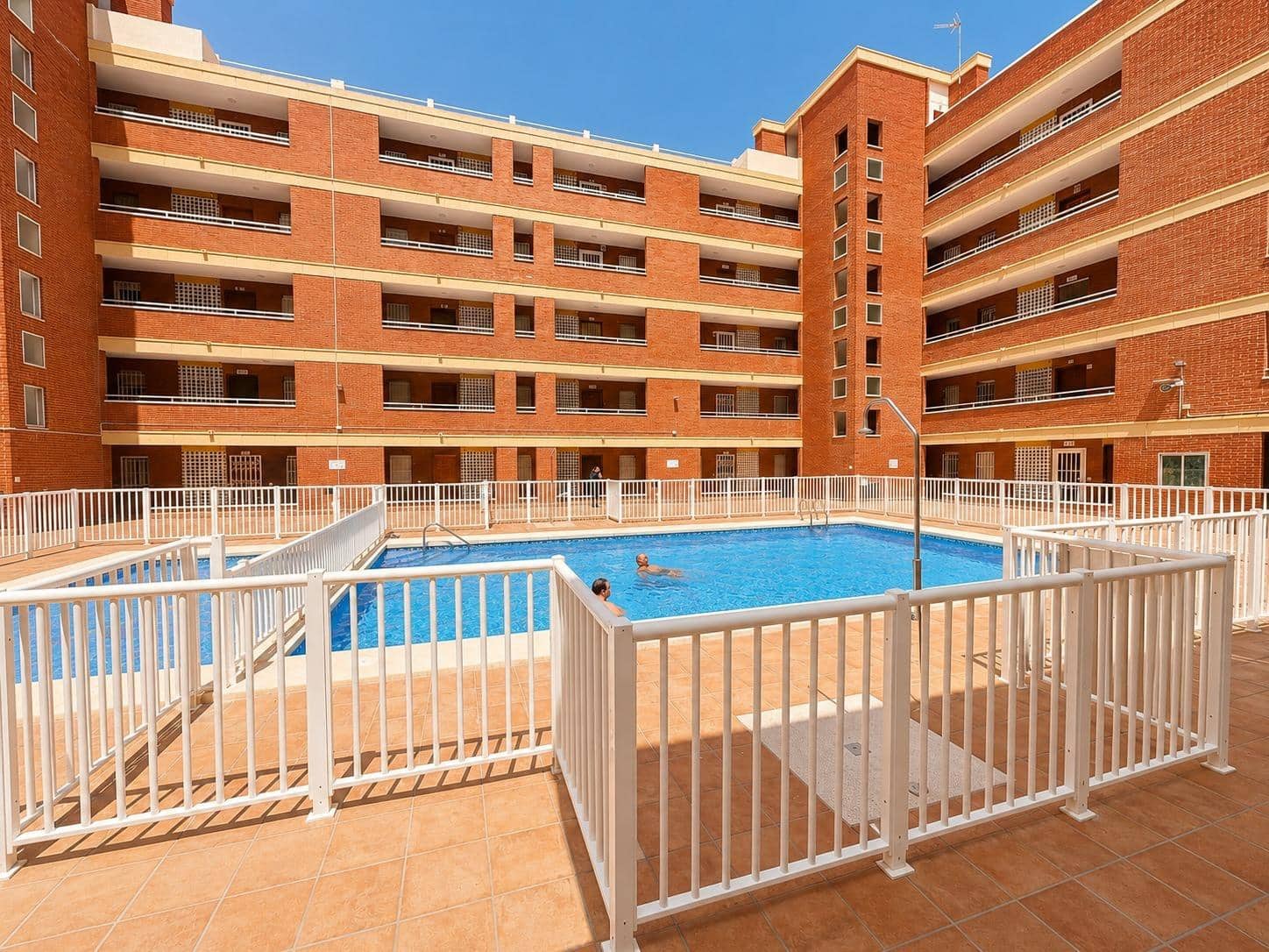 2 chambre Appartement à vendre à Torrevieja avec piscine - 149 900 € (Ref: 9851763)