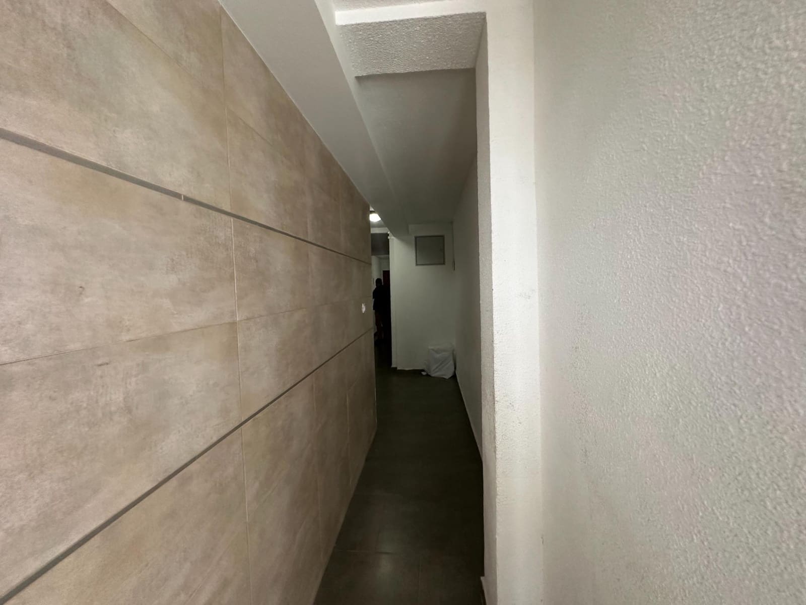 3 soveværelse Lejlighed til salg i Alicante by - € 77.000 (Ref: 9855451)