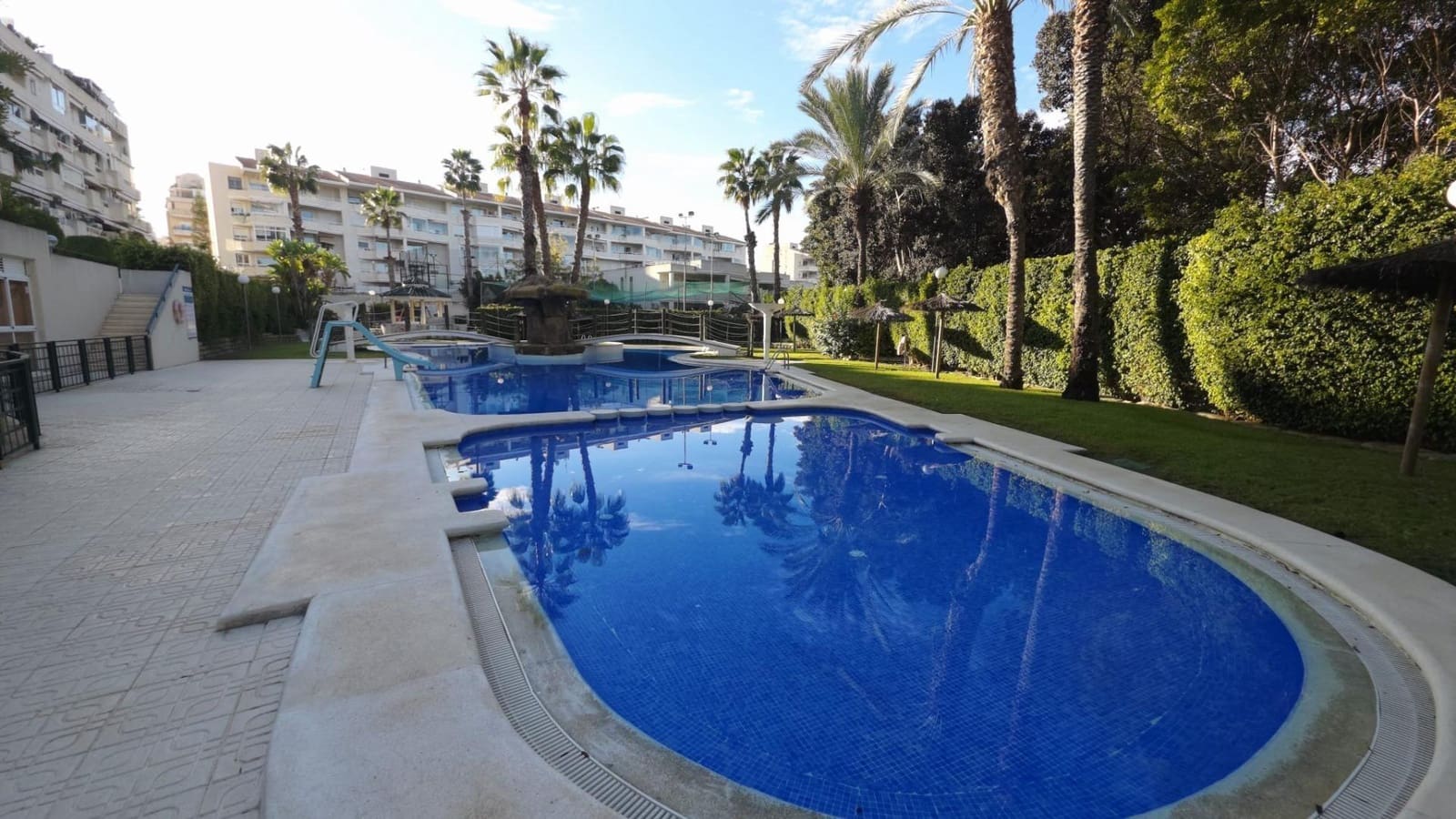 2 makuuhuone Asunto myytävänä paikassa Playa de San Juan mukana uima-altaan 
autotalli - 430 000 € (Ref: 9855452)