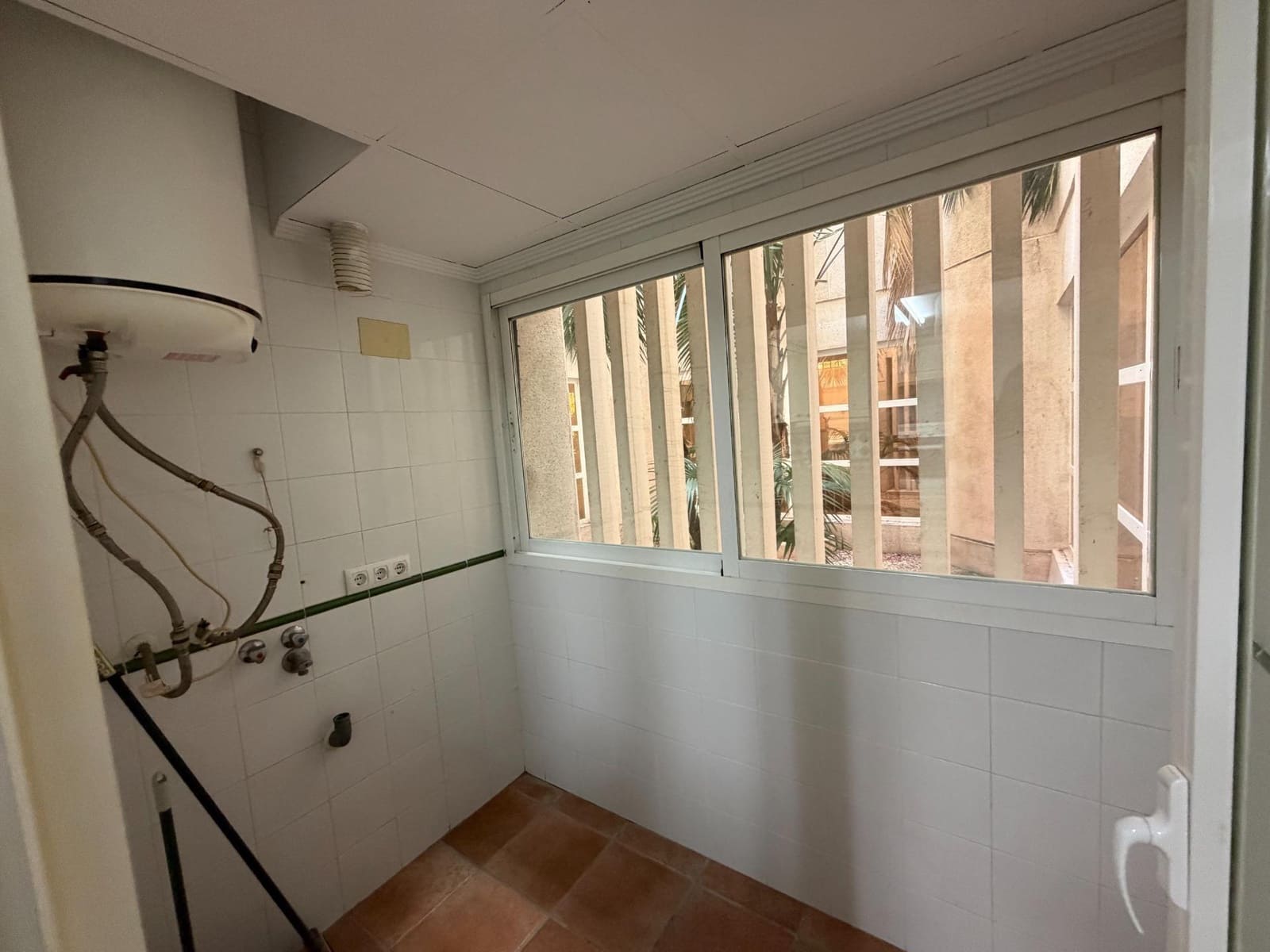 2 makuuhuone Asunto myytävänä paikassa Playa de San Juan mukana uima-altaan 
autotalli - 430 000 € (Ref: 9855452)