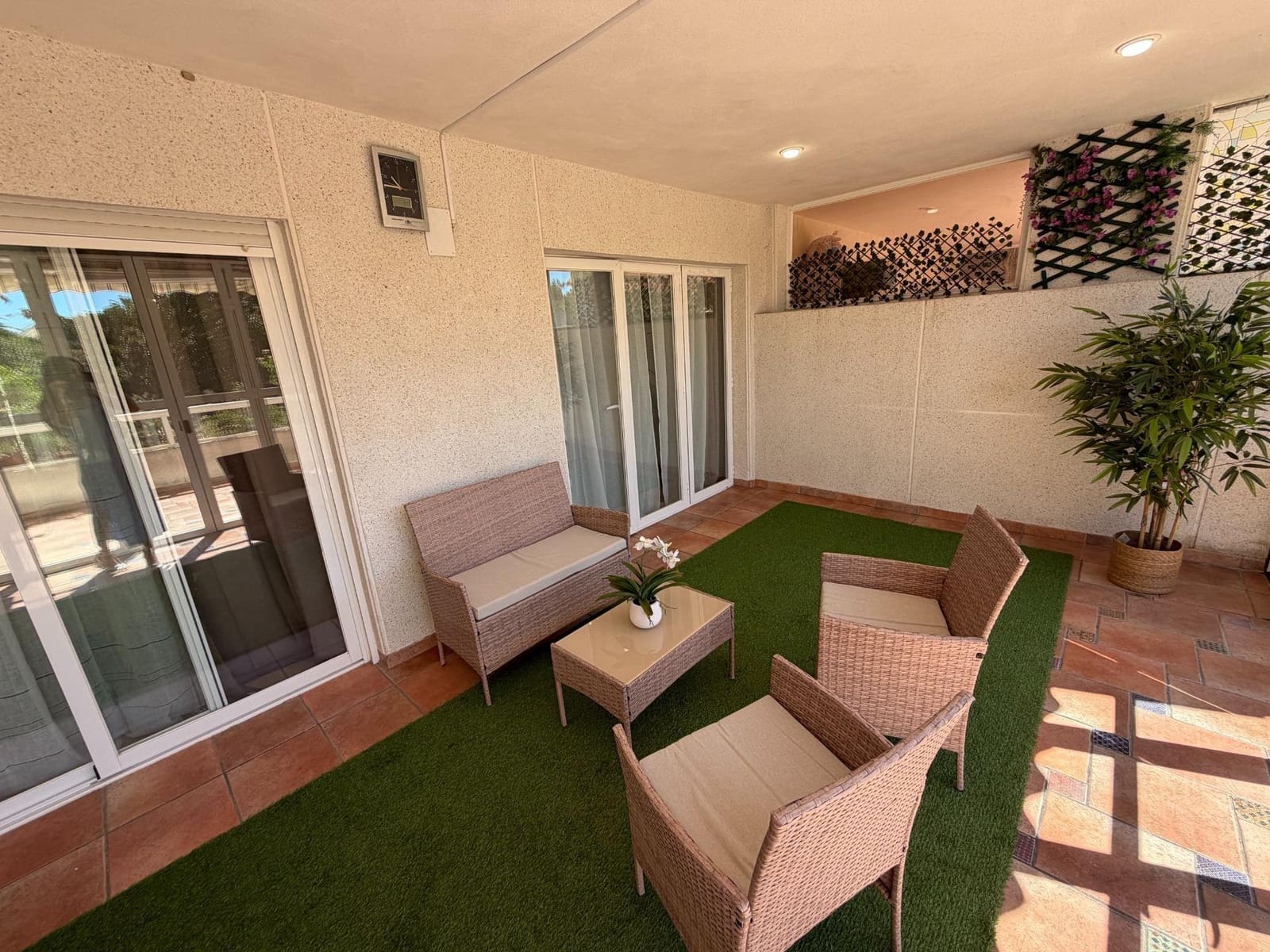 2 makuuhuone Asunto myytävänä paikassa Playa de San Juan mukana uima-altaan 
autotalli - 430 000 € (Ref: 9855452)