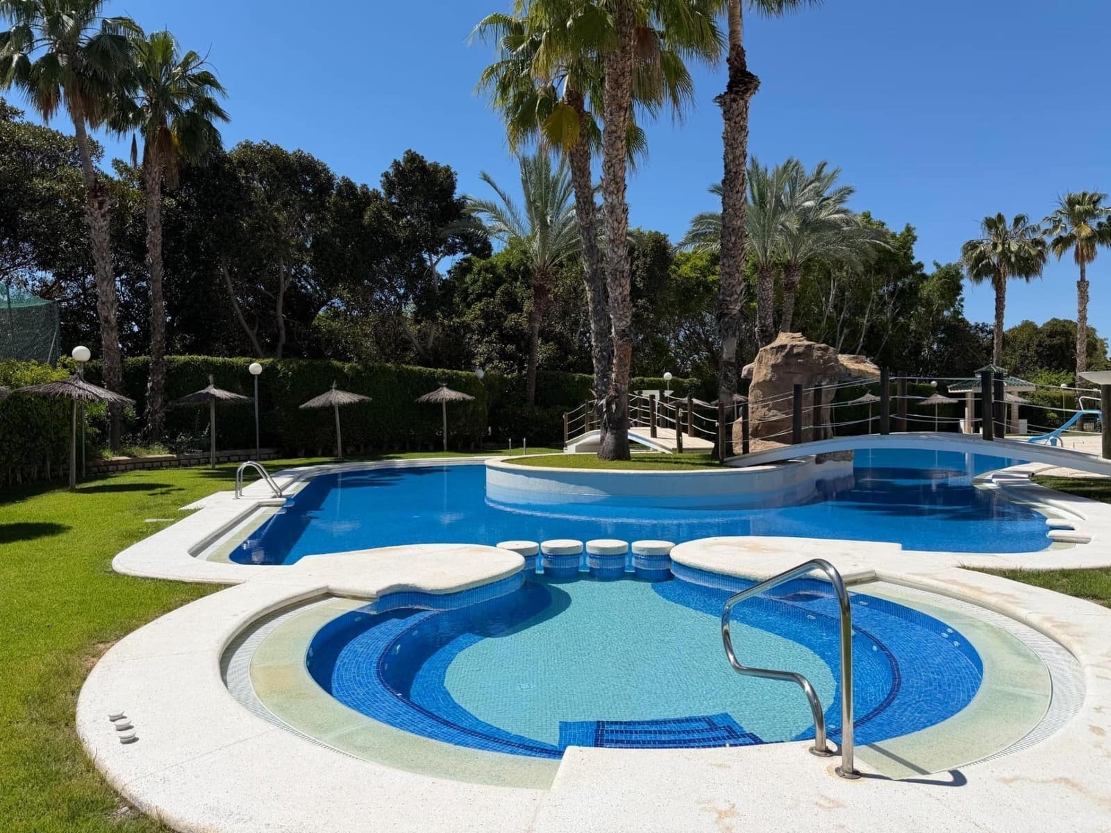 2 makuuhuone Asunto myytävänä paikassa Playa de San Juan mukana uima-altaan 
autotalli - 430 000 € (Ref: 9855452)
