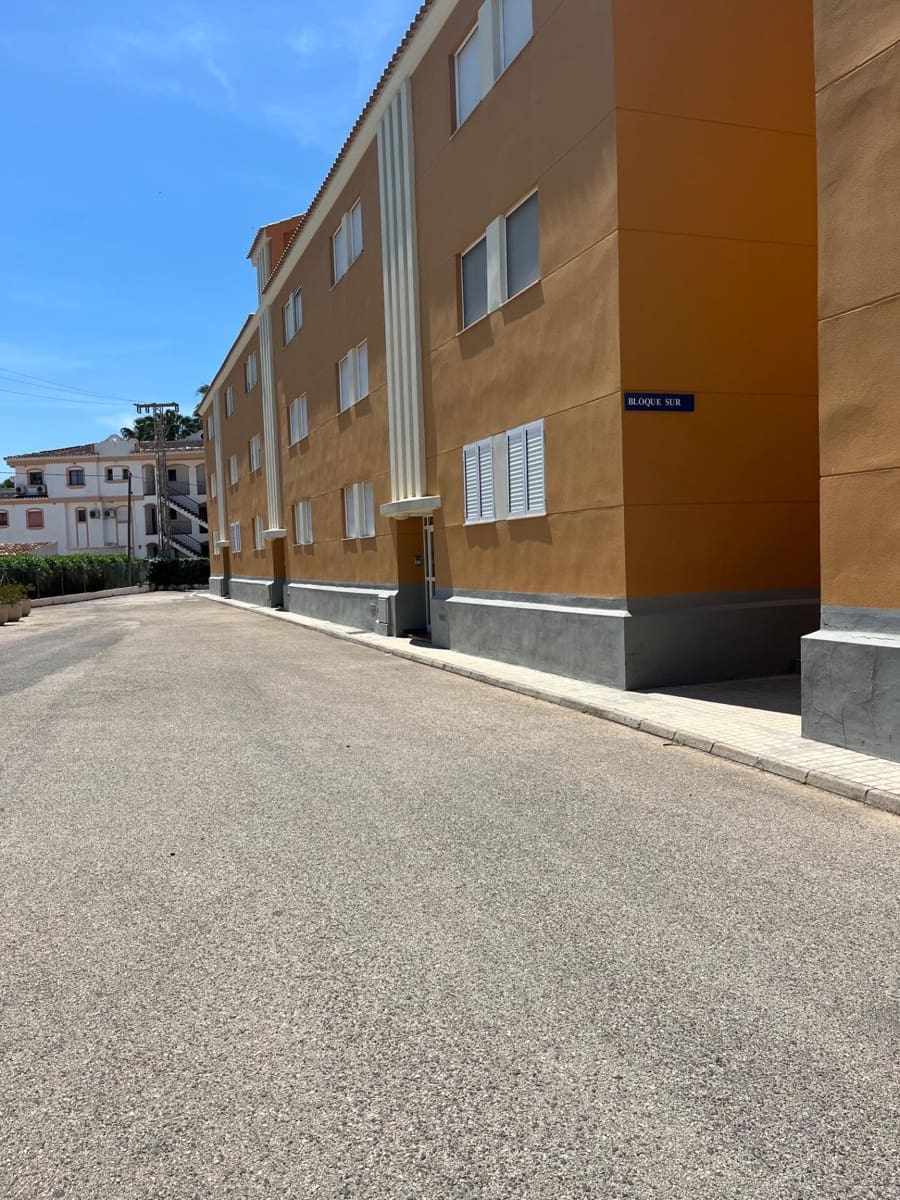 2 bedroom Apartment for sale in Denia with pool - € 285,000 (Ref: 9855455)