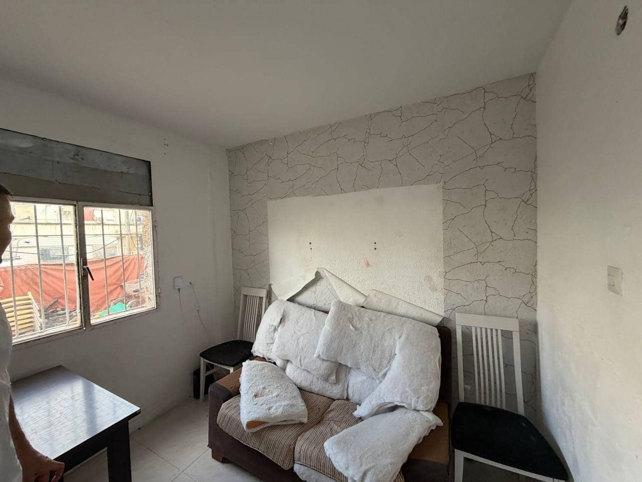 2 soveværelse Lejlighed til salg i Alicante by - € 59.000 (Ref: 9855456)