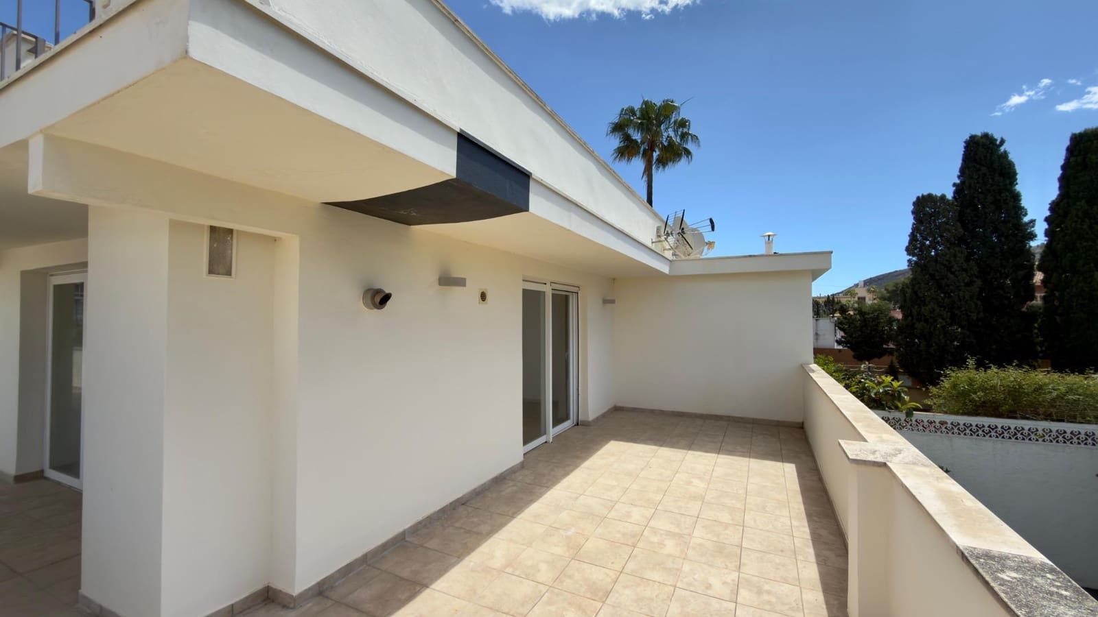 4 soveværelse Rækkehus til salg i Albir med swimmingpool - € 900.000 (Ref: 9855457)
