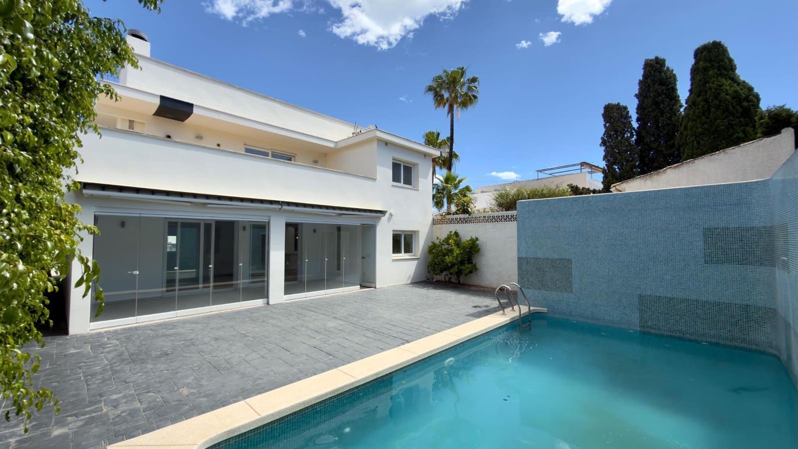 4 soveværelse Rækkehus til salg i Albir med swimmingpool - € 900.000 (Ref: 9855457)