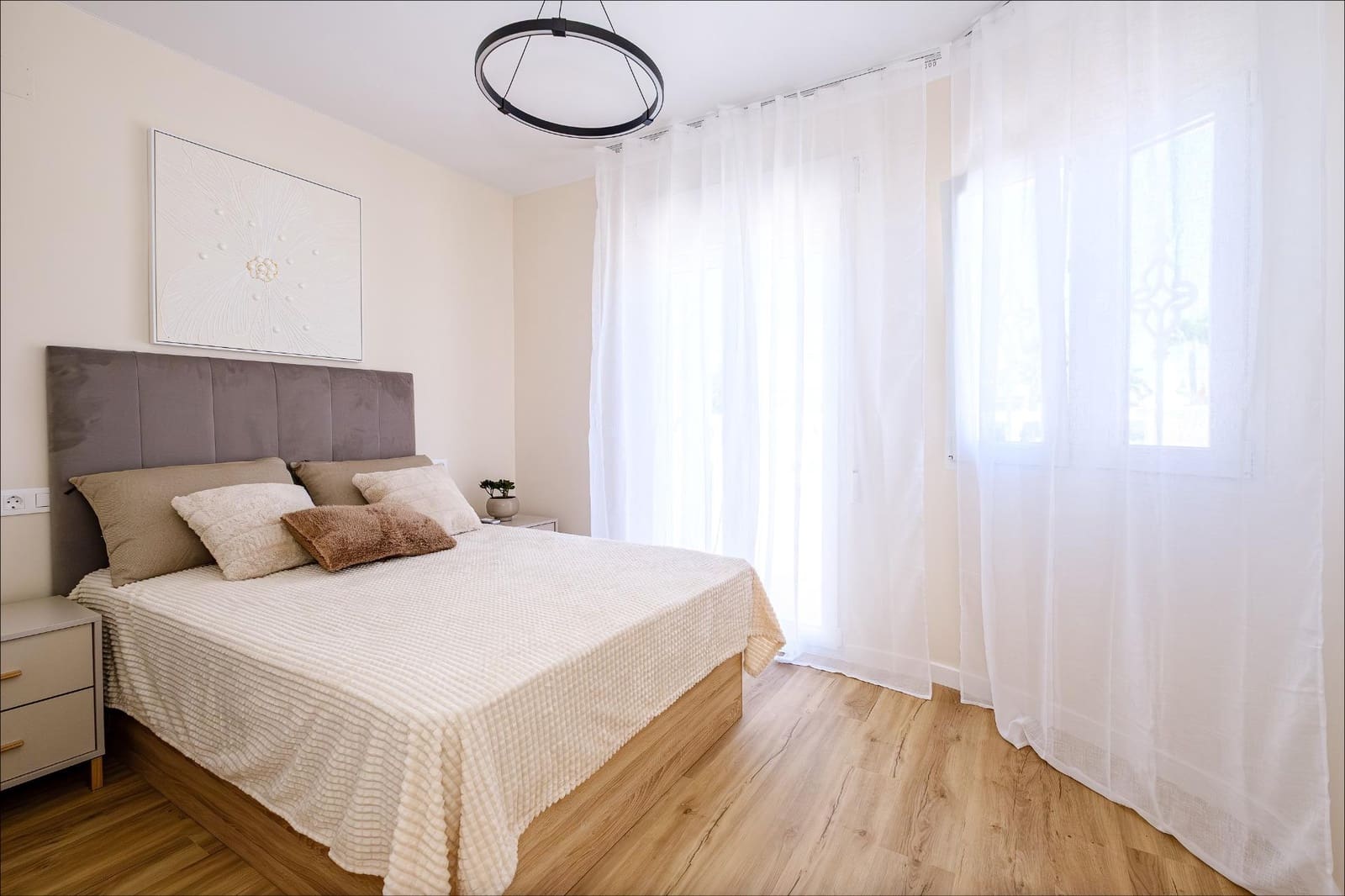 3 slaapkamer Rijtjeshuis te koop in Filipinas met zwembad - € 239.900 (Ref: 9855458)
