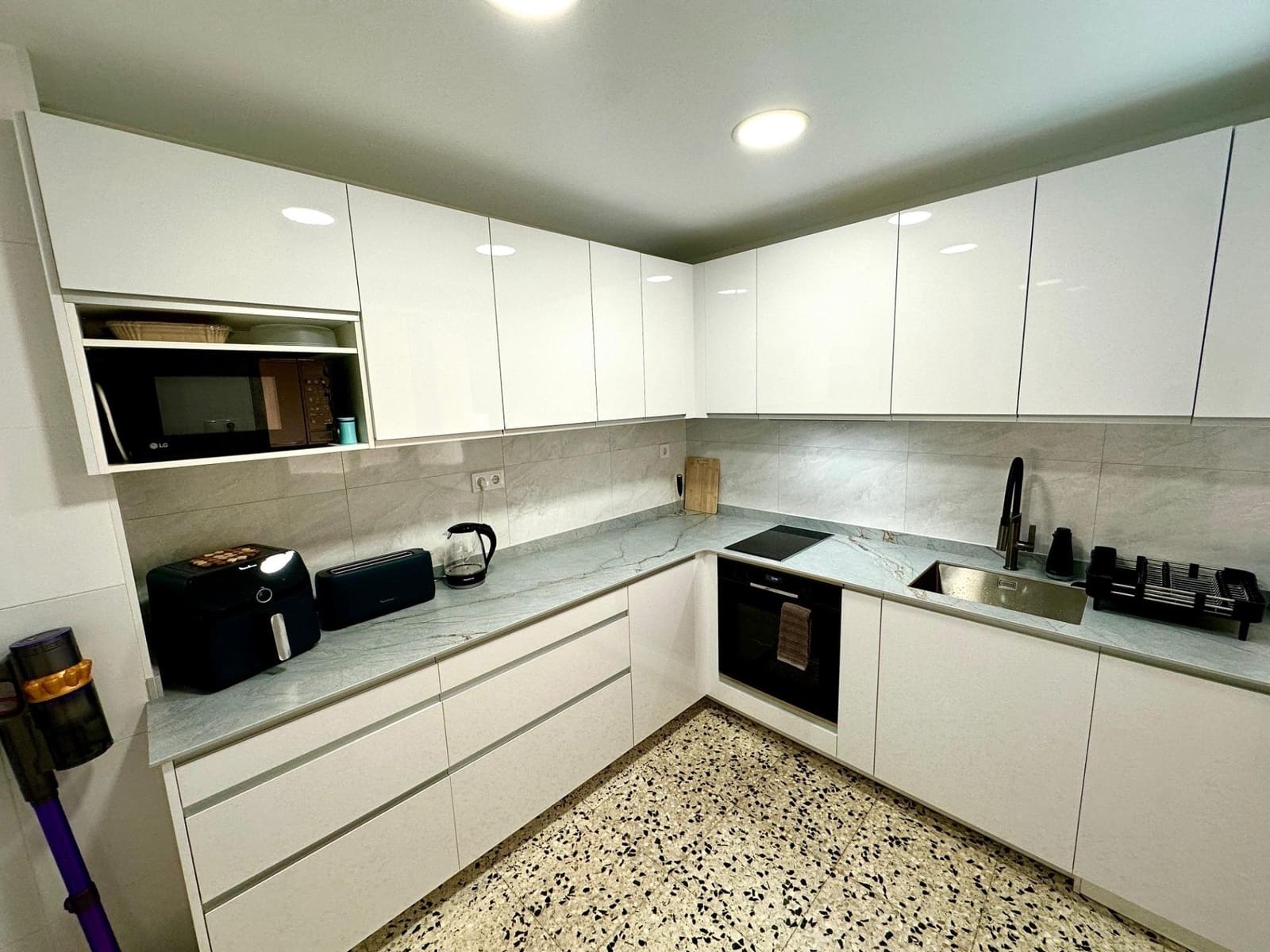 5 sypialnia Apartament na sprzedaż w Miasto Alicante / Alacant - 184 900 € (Ref: 9860103)