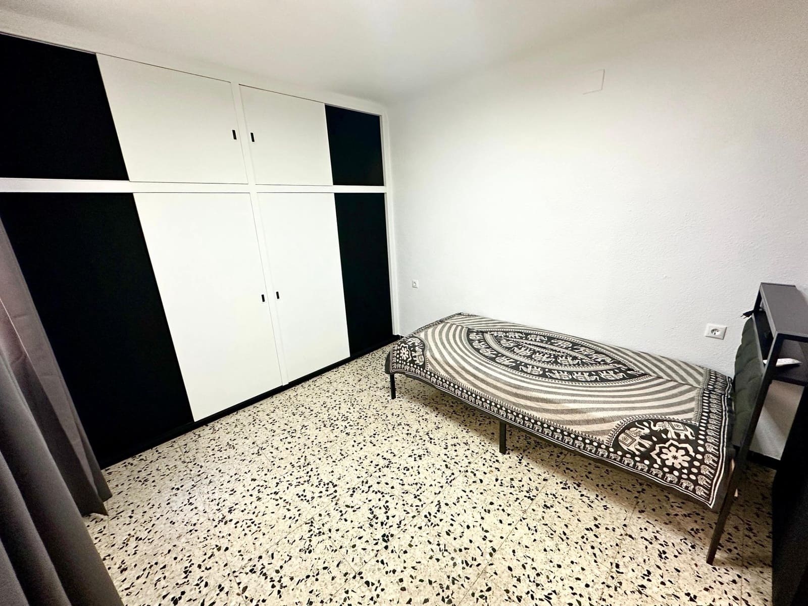 5 sypialnia Apartament na sprzedaż w Miasto Alicante / Alacant - 184 900 € (Ref: 9860103)