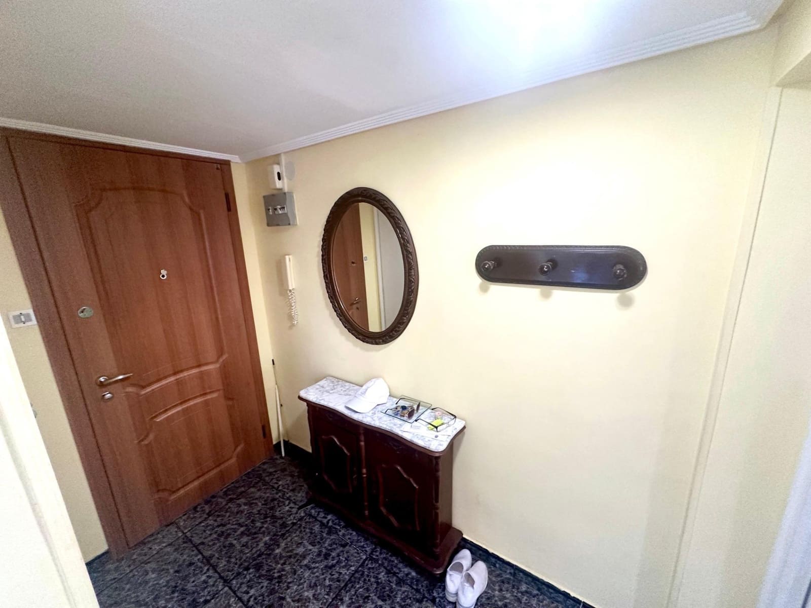 3 slaapkamer Flat te koop in Alicante stad - € 127.000 (Ref: 9865204)