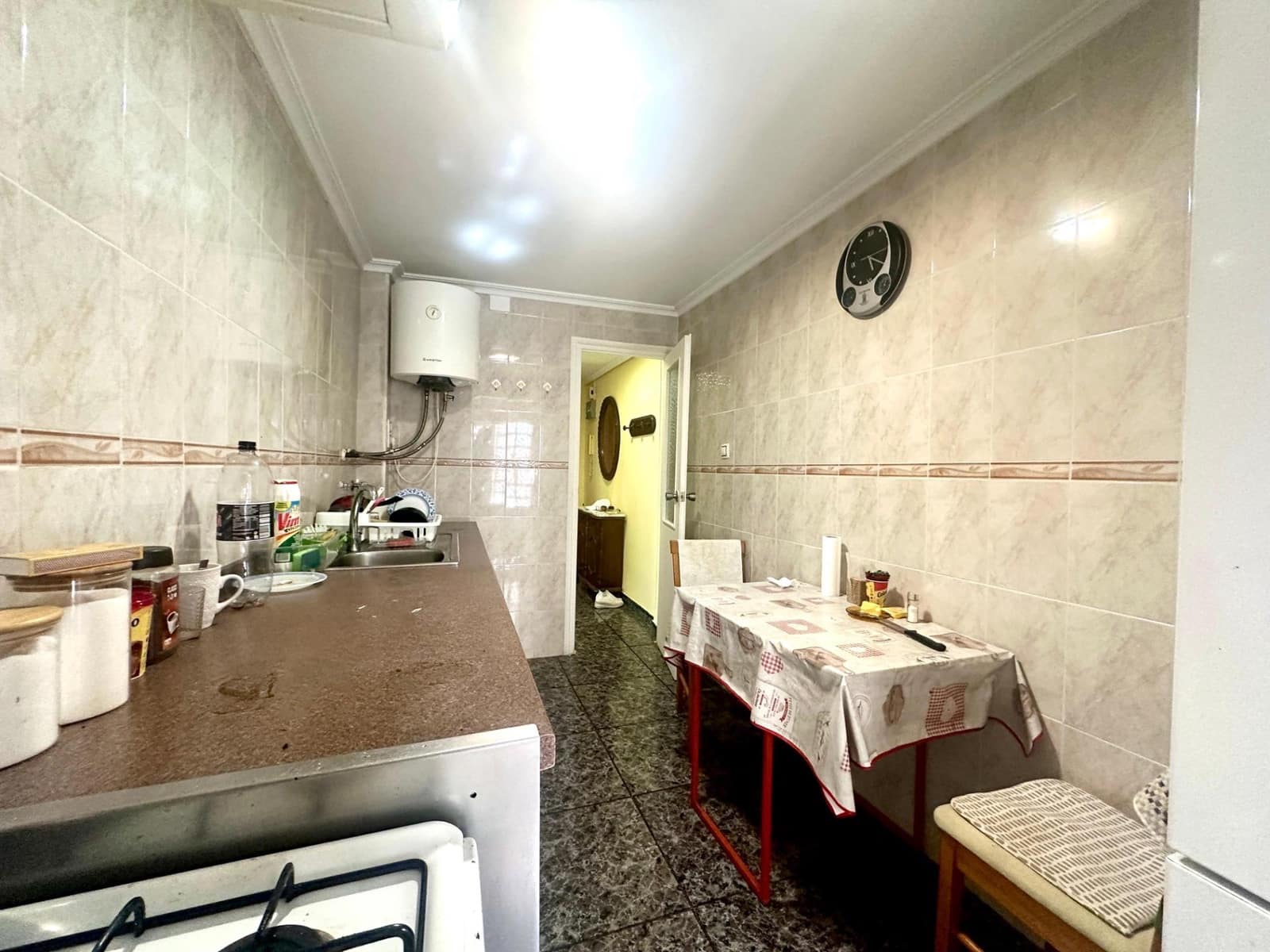 3 slaapkamer Flat te koop in Alicante stad - € 127.000 (Ref: 9865204)