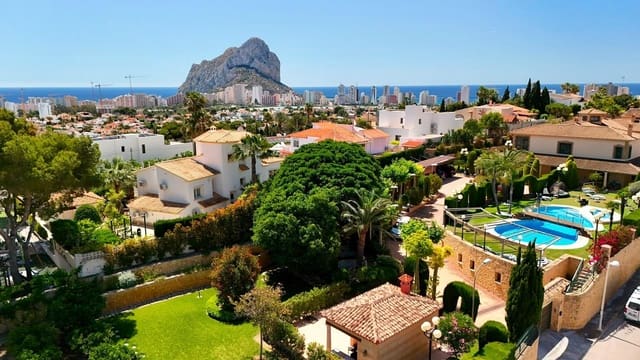 8 chambre Villa/Maison à vendre à Calpe / Calp avec garage - 2 500 000 € (Ref: 9865206)