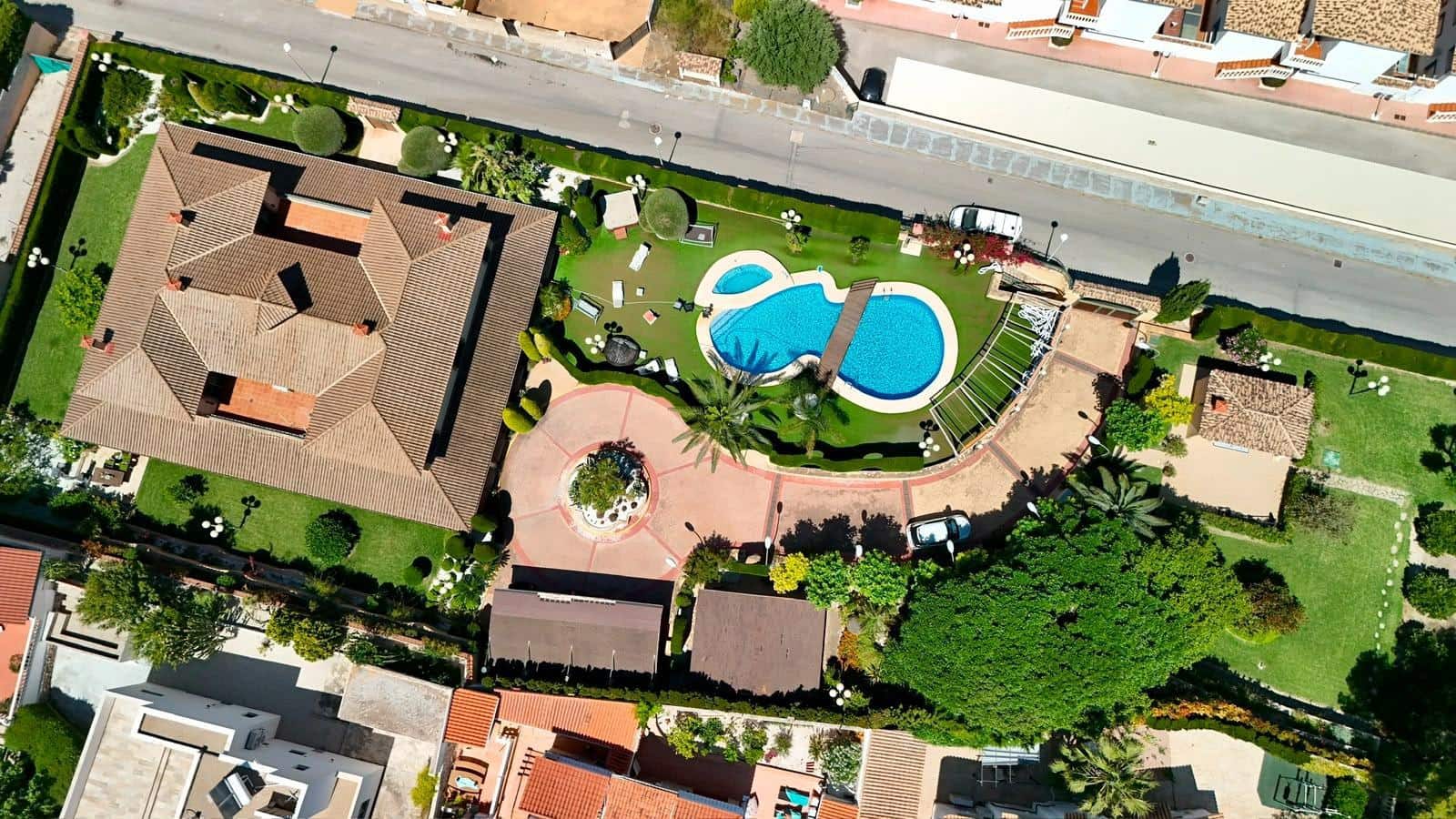 8 chambre Villa/Maison à vendre à Calpe / Calp avec garage - 2 500 000 € (Ref: 9865206)