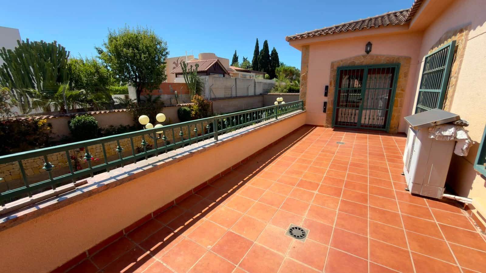 8 chambre Villa/Maison à vendre à Calpe / Calp avec garage - 2 500 000 € (Ref: 9865206)