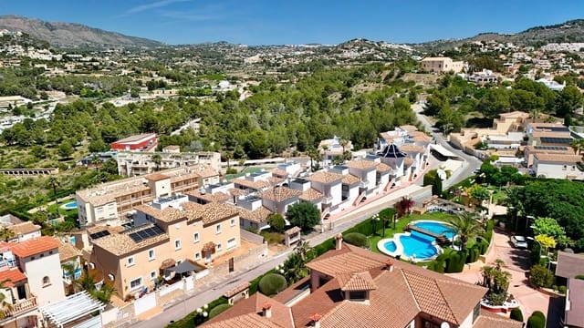 8 chambre Villa/Maison à vendre à Calpe / Calp avec garage - 2 500 000 € (Ref: 9865206)