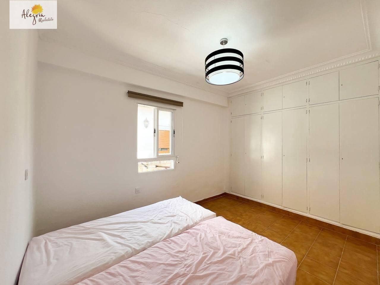 4 bedroom Apartment for sale in Sagunto / Sagunt - € 105,000 (Ref: 9868598)