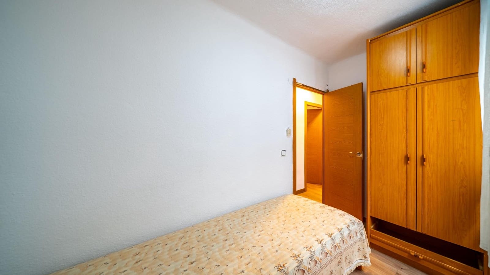 3 bedroom Apartment for sale in Alcorcon - € 199,000 (Ref: 9873502)