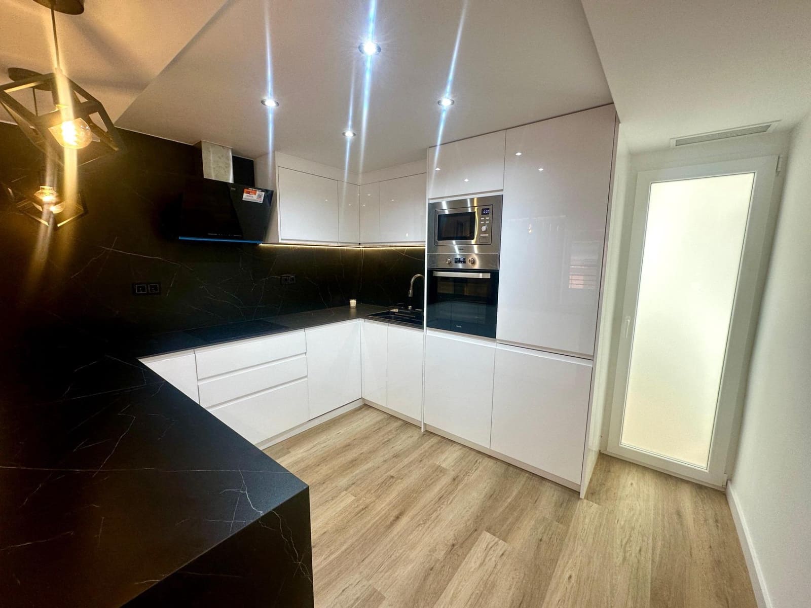 3 camera da letto Appartamento in vendita in Alicante citta con garage - 495.000 € (Rif: 9873504)