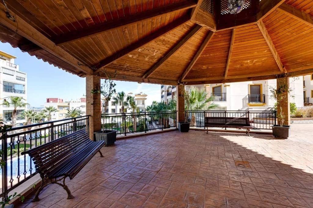 2 soverom Leilighet til salgs i Guardamar del Segura med svømmebasseng - € 269 900 (Ref: 9876430)