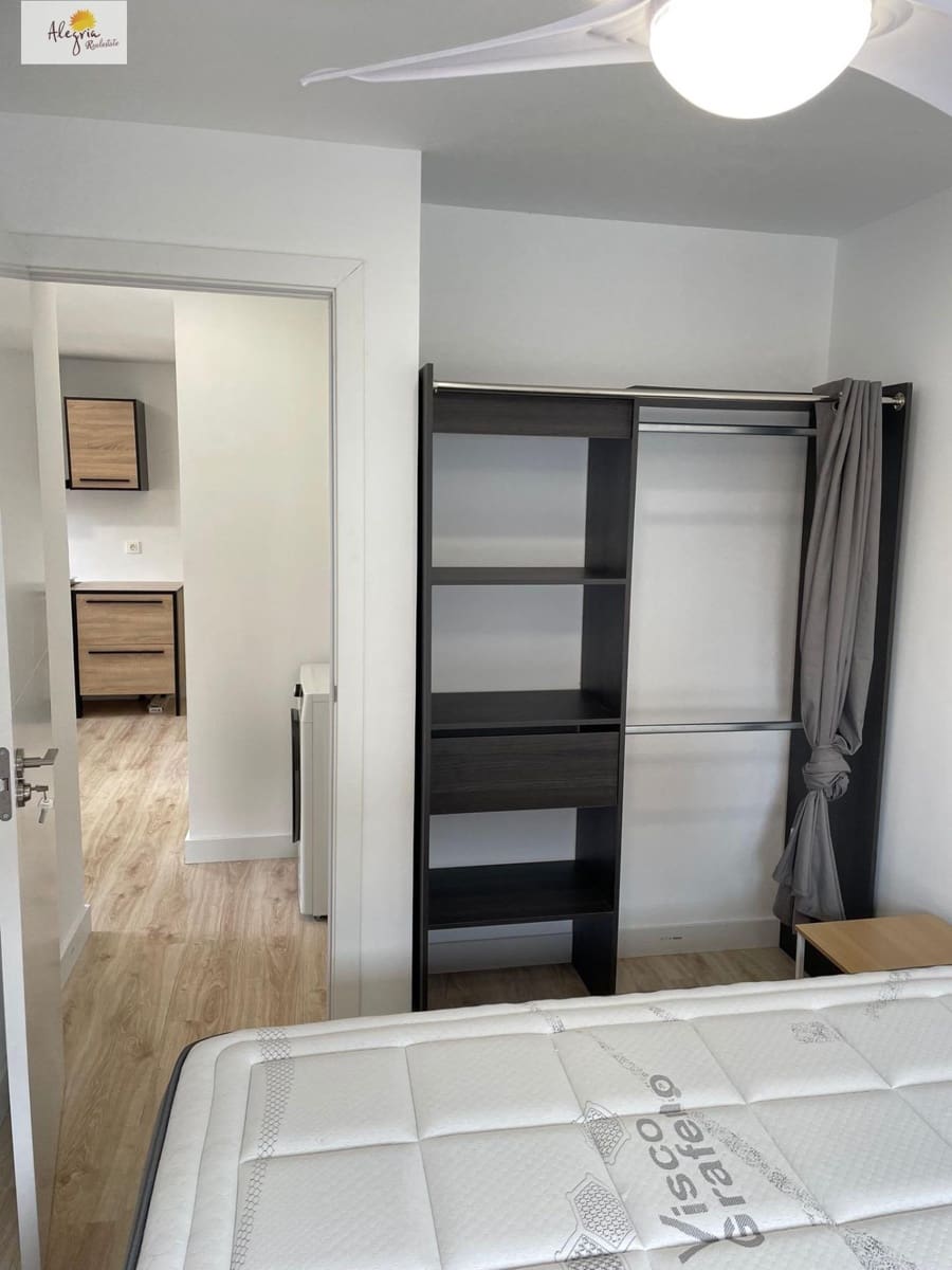 3 makuuhuone Huoneisto myytävänä paikassa Valencia kaupunki - 165 000 € (Ref: 9876432)