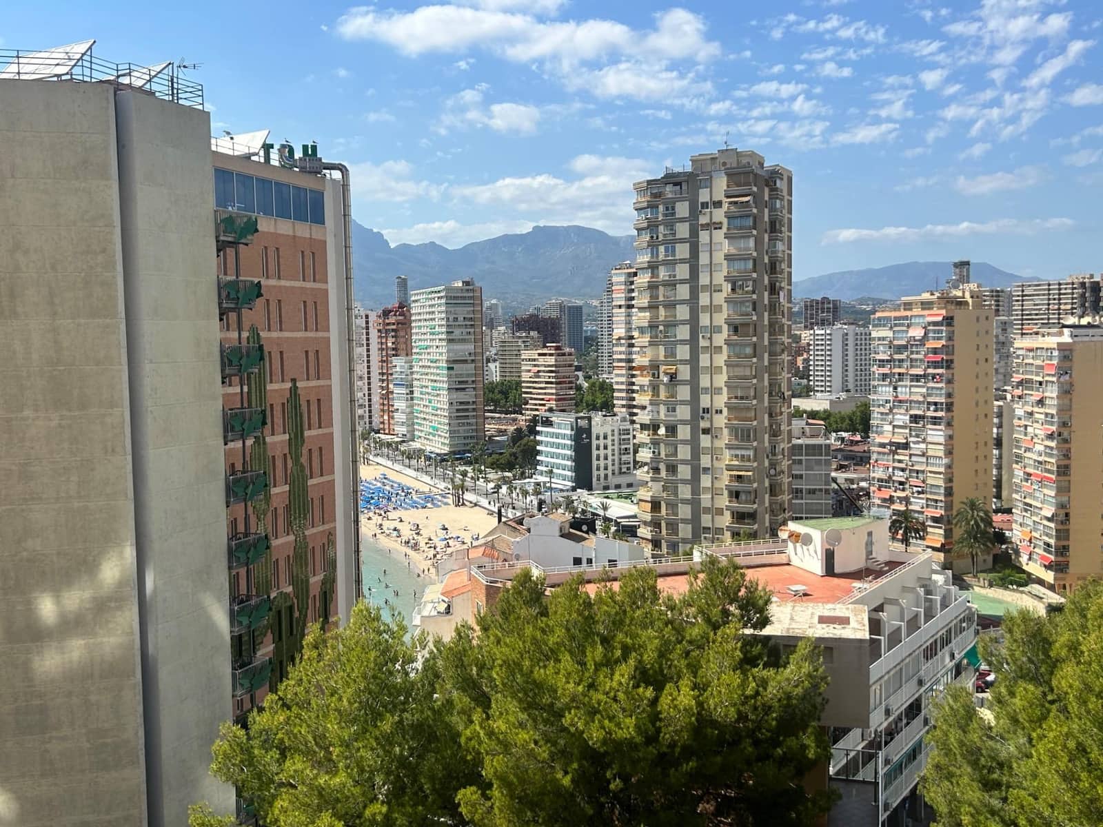 3 slaapkamer Flat te koop in Benidorm met zwembad - € 375.000 (Ref: 9881941)