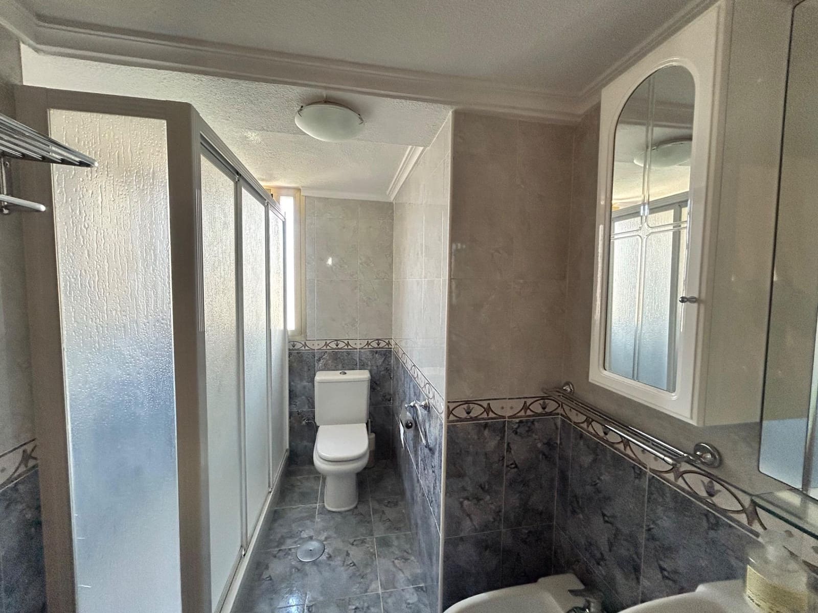 3 slaapkamer Flat te koop in Benidorm met zwembad - € 375.000 (Ref: 9881941)