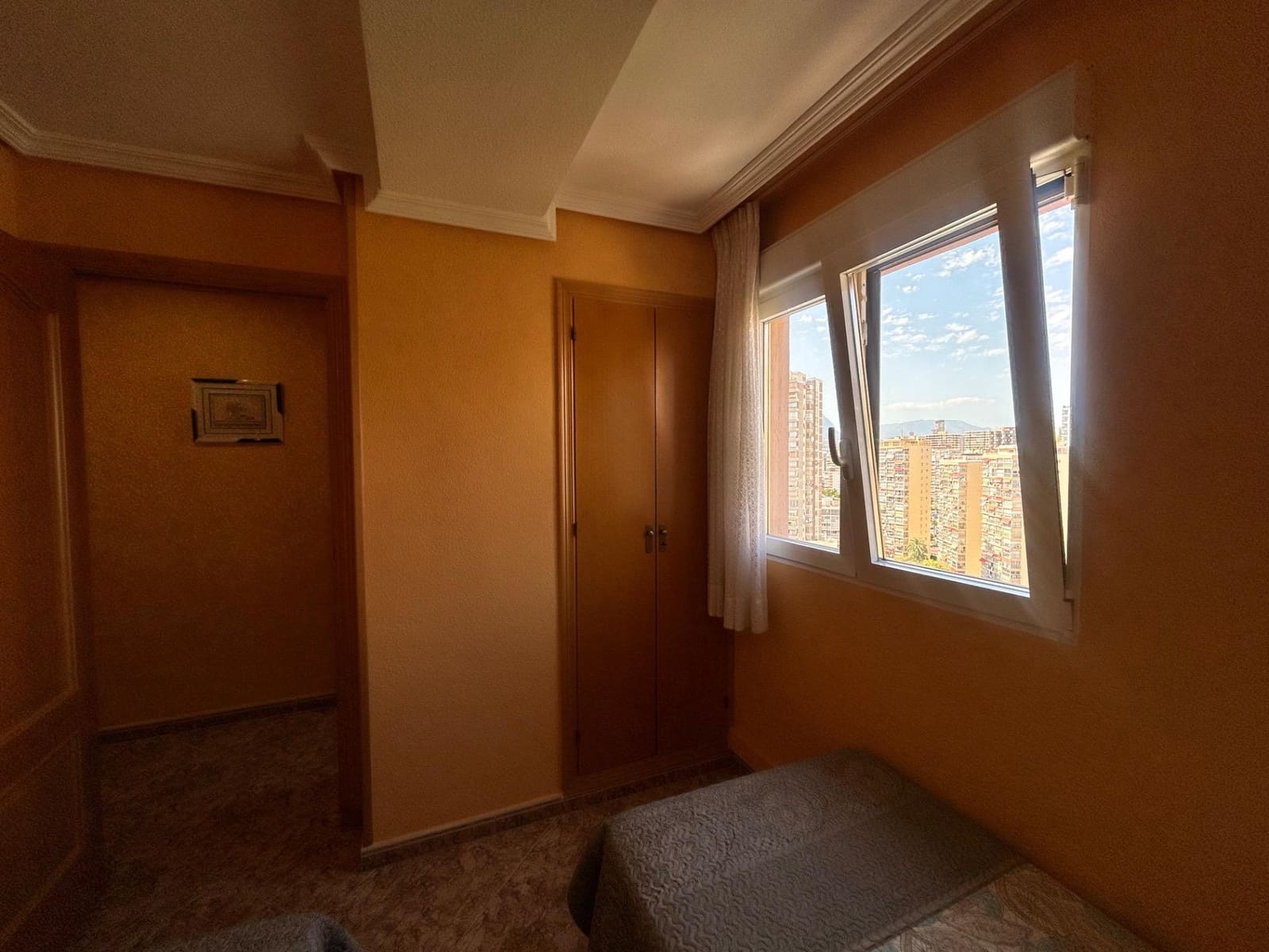 3 slaapkamer Flat te koop in Benidorm met zwembad - € 375.000 (Ref: 9881941)