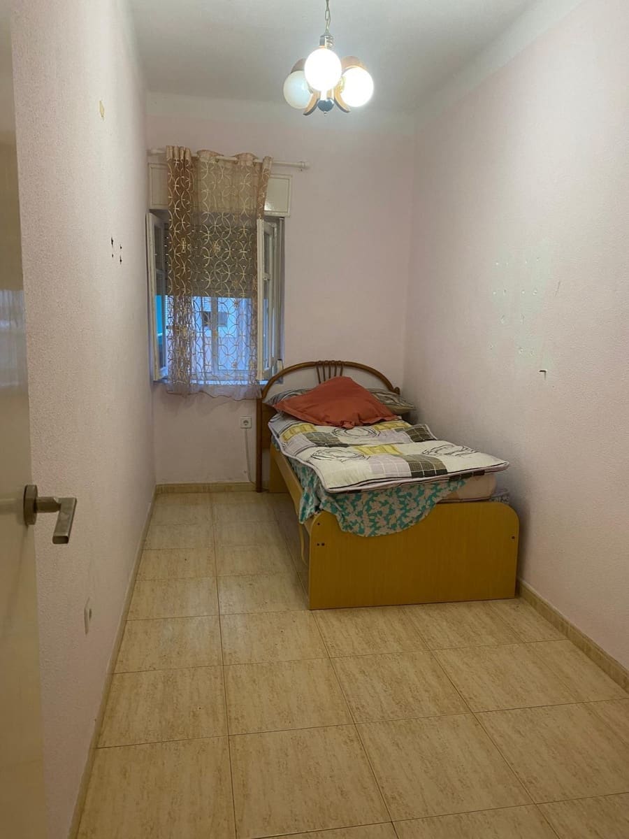 3 soveværelse Lejlighed til salg i Alicante by - € 151.000 (Ref: 9884810)
