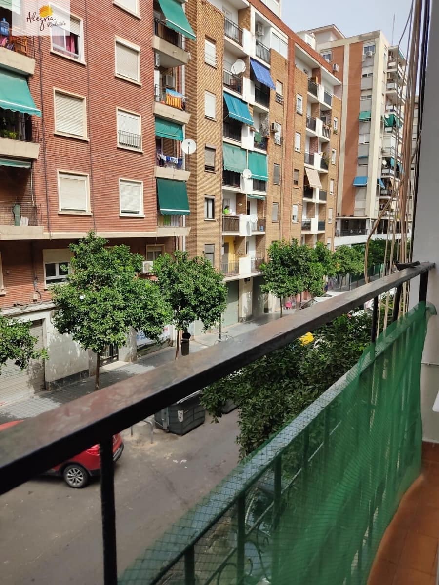 Apartamento de 2 habitaciones en València ciudad en venta - 238.000 € (Ref: 9890382)