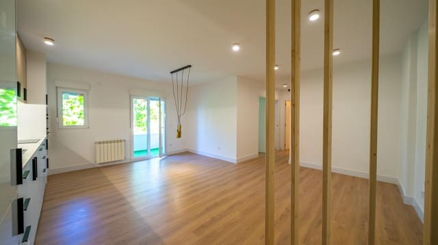 3 makuuhuone Asunto myytävänä paikassa Fuenlabrada - 297 999 € (Ref: 9893877)