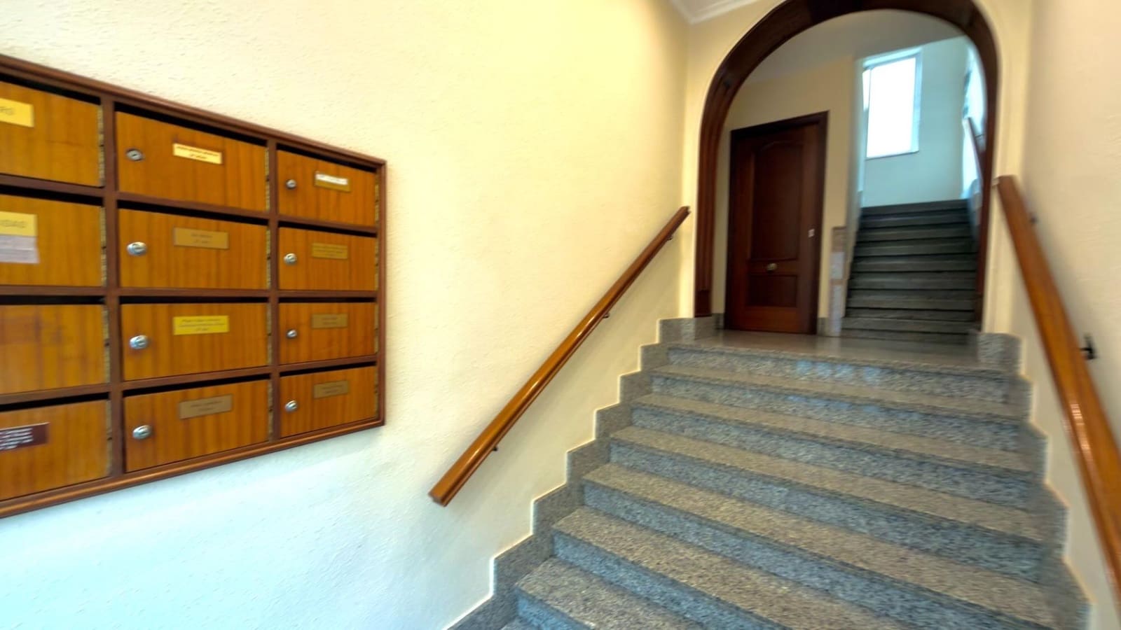 2 soverom Leilighet til salgs i Mieres - € 64 000 (Ref: 9893879)