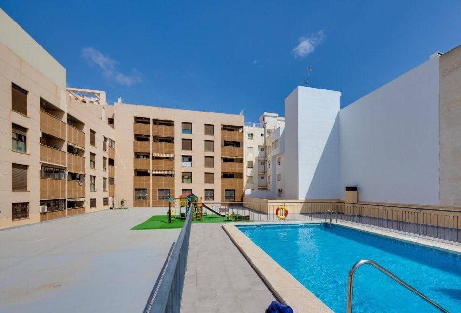 2 soverom Leilighet til salgs i Torrevieja - € 189 000 (Ref: 9893880)