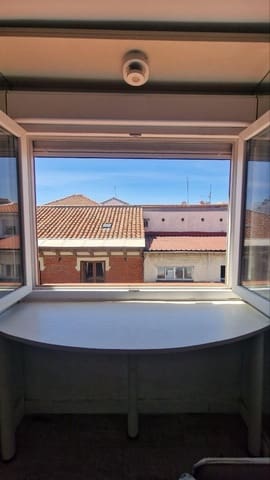 Studio til salgs i Justicia, Madrid by - € 240 000 (Ref: 9896339)
