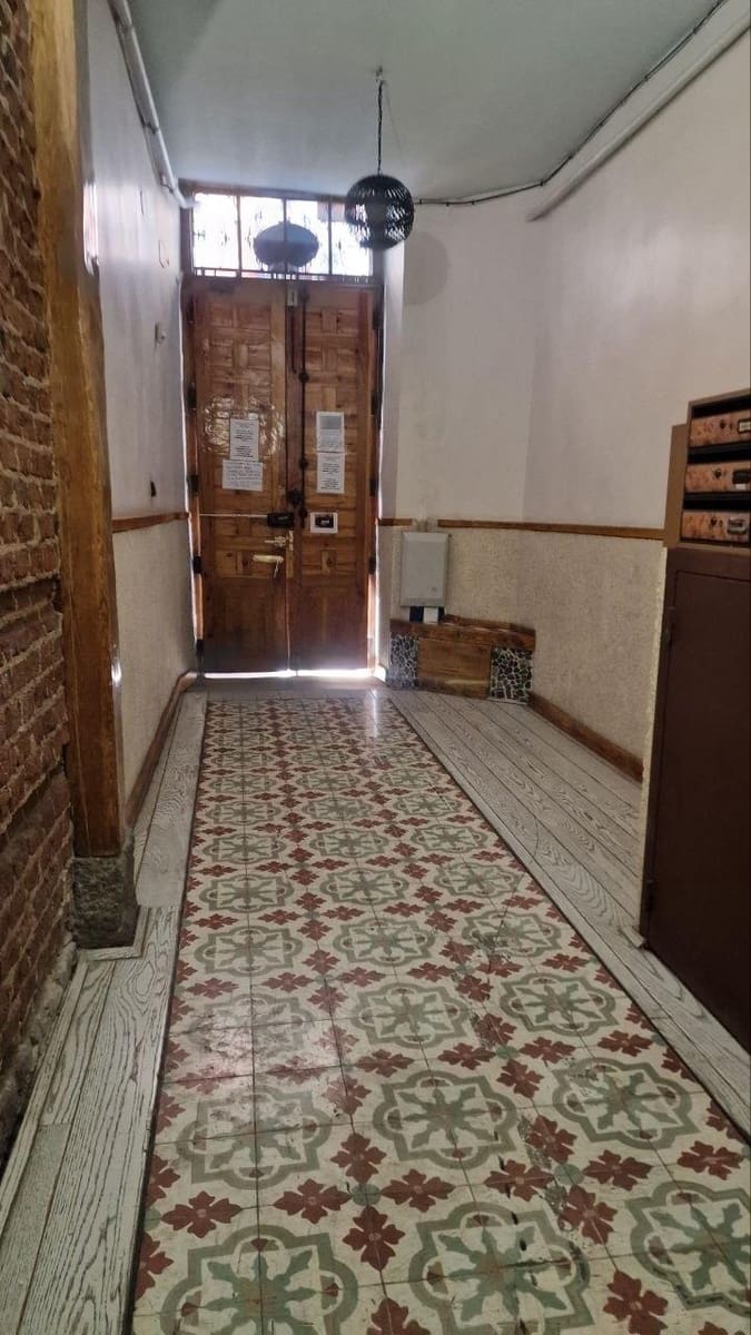 Studio til salgs i Madrid by - € 240 000 (Ref: 9896339)
