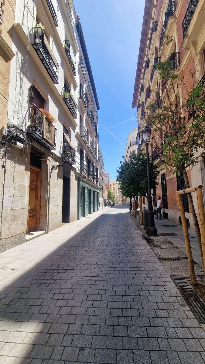 Studio til salgs i Madrid by - € 240 000 (Ref: 9896339)