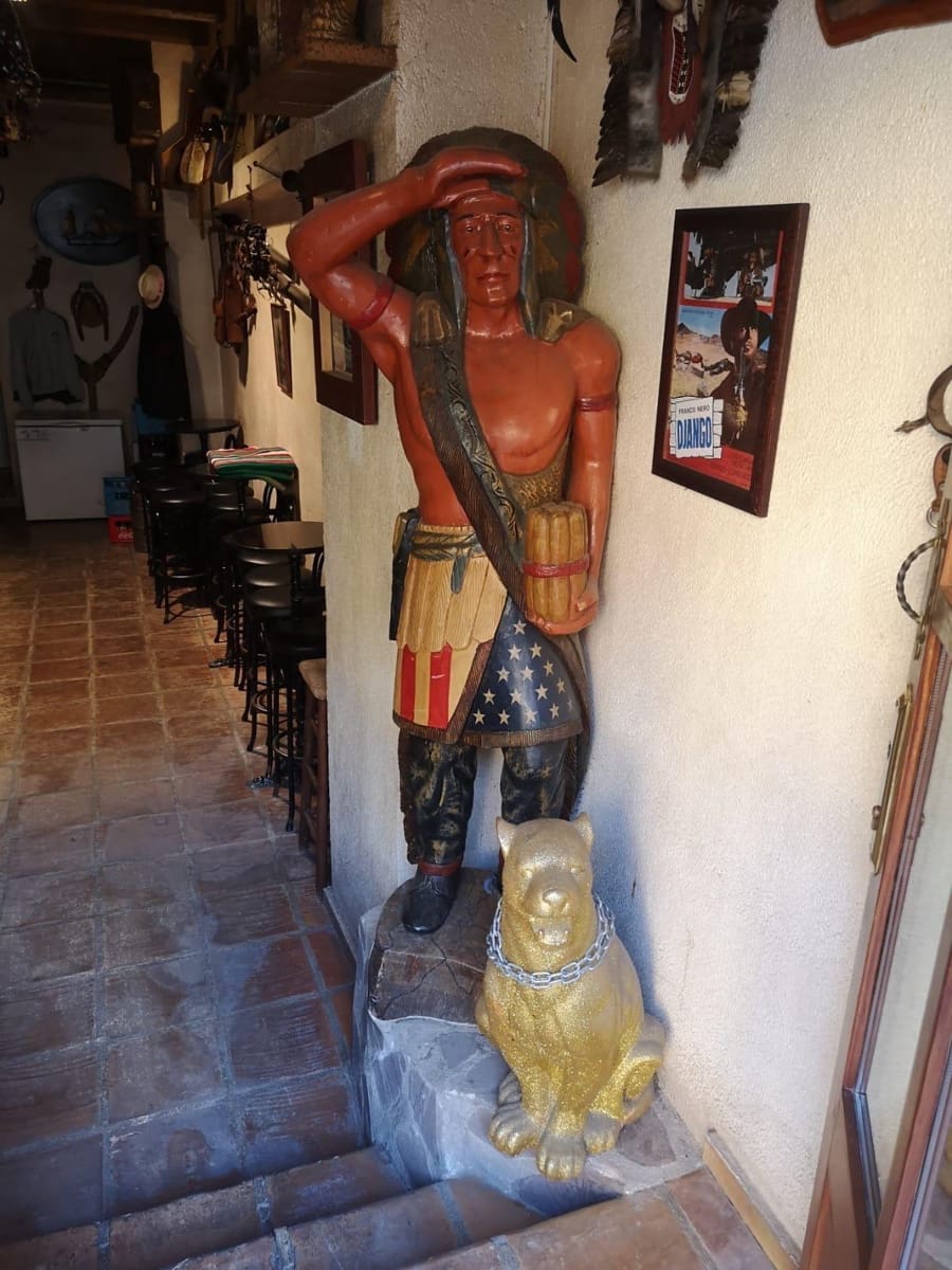 Kommersiell till salu i Moraira - 250 000 € (Ref: 9896340)
