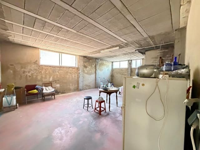 Commercieel te koop in Torrevieja - € 845.000 (Ref: 9896342)