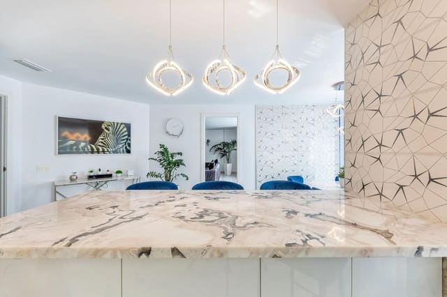 5 Zimmer Penthouse zu verkaufen in Playa de San Juan, Alicante / Alacant Stadt mit Pool Garage - 990.000 € (Ref: 9899186)