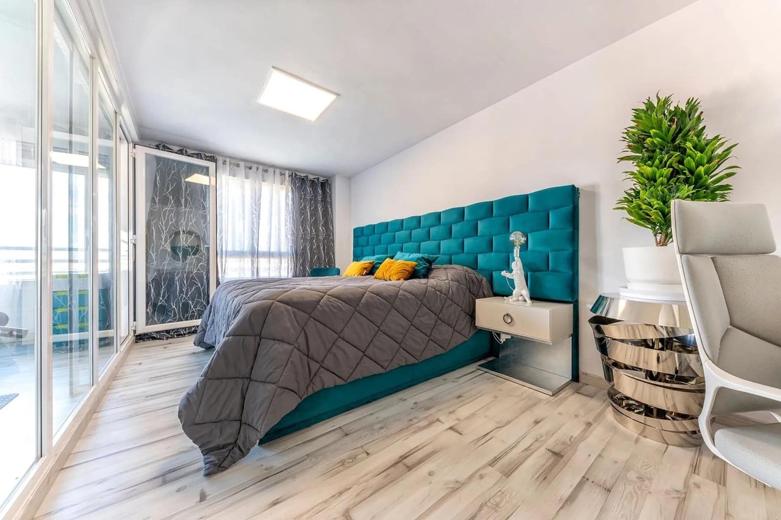 5 Zimmer Penthouse zu verkaufen in Playa de San Juan mit Pool Garage - 990.000 € (Ref: 9899186)