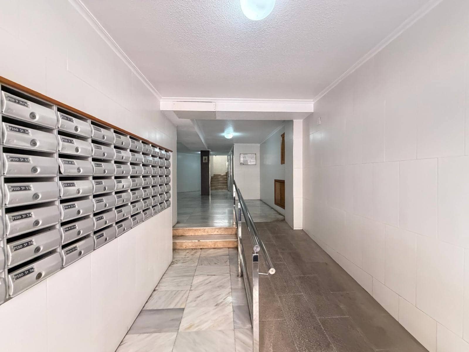 Studio na sprzedaż w Torrevieja - 95 000 € (Ref: 9899187)