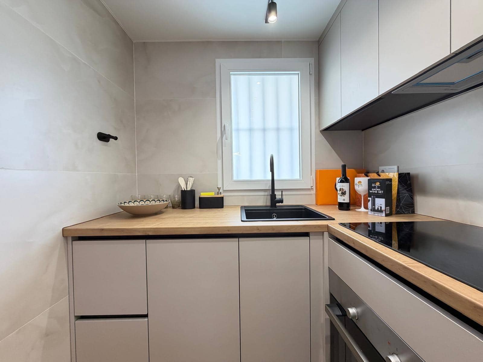 Apartamento de 2 habitaciones en Torrevieja en venta con piscina - 169.900 € (Ref: 9900365)