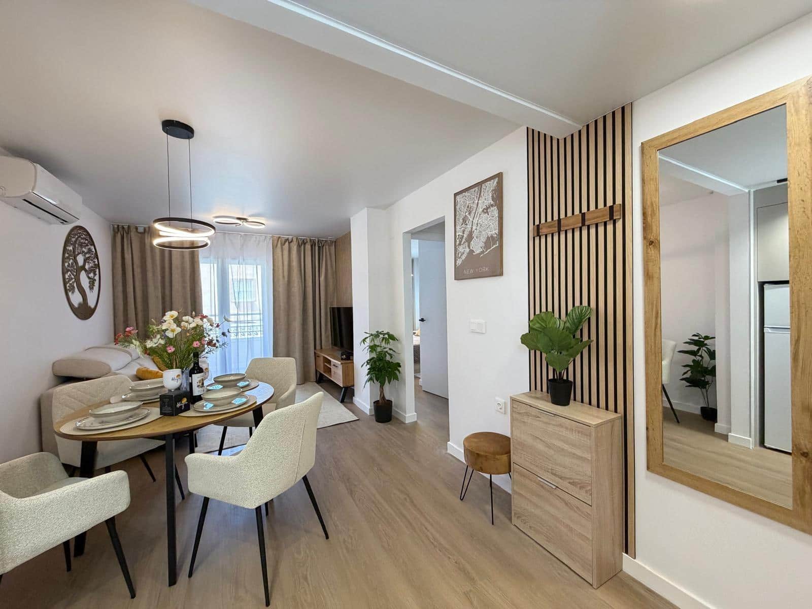 Apartamento de 2 habitaciones en Torrevieja en venta con piscina - 169.900 € (Ref: 9900365)