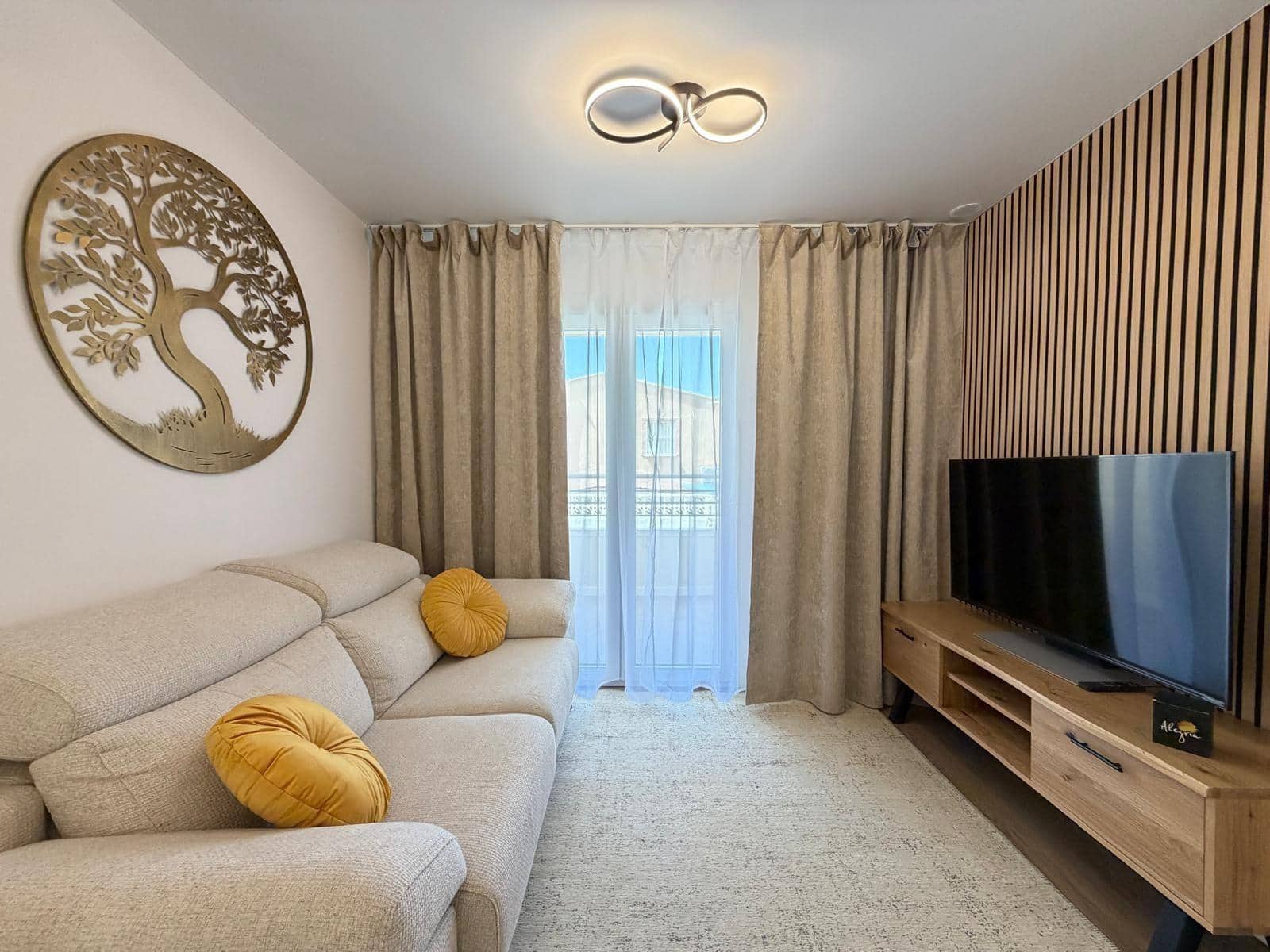 Apartamento de 2 habitaciones en Torrevieja en venta con piscina - 169.900 € (Ref: 9900365)