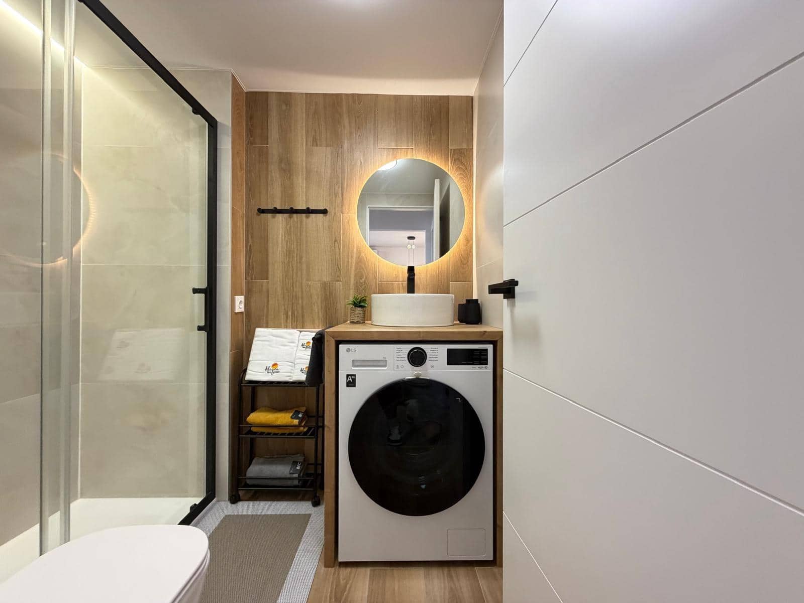 Apartamento de 2 habitaciones en Torrevieja en venta con piscina - 169.900 € (Ref: 9900365)