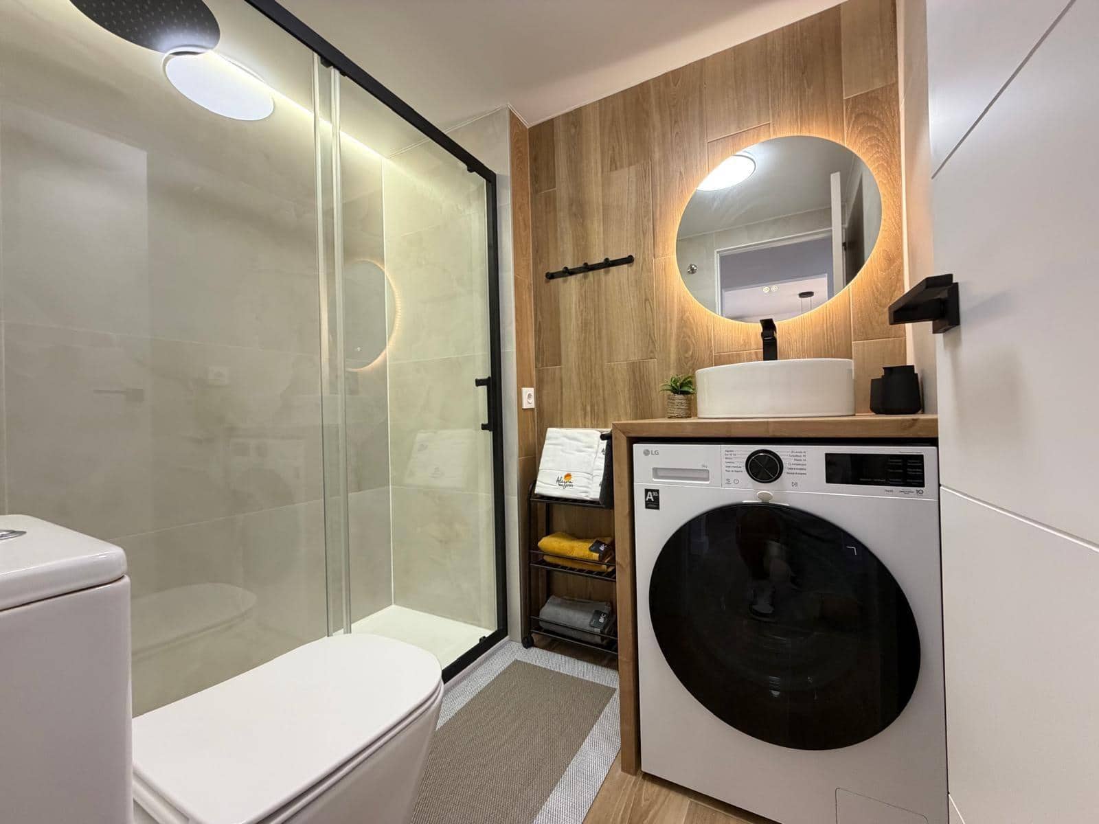 Apartamento de 2 habitaciones en Torrevieja en venta con piscina - 169.900 € (Ref: 9900365)